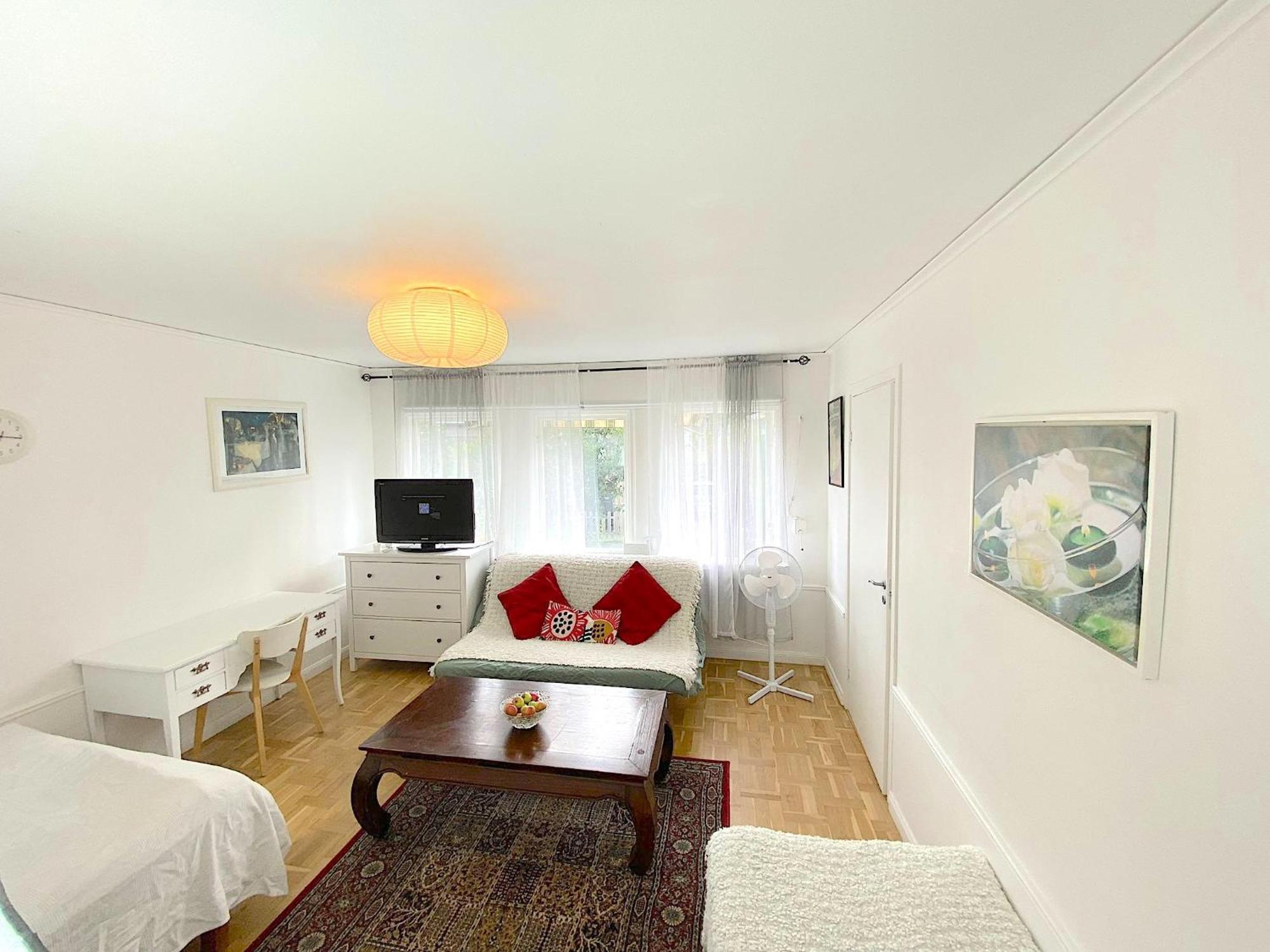 Tallkrogen Romantic House - Upper Or Lower Apartment Stockholm Exterior foto